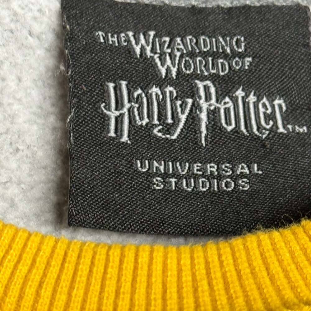 Universal Studios Harry Potter Hufflepuff Raglan Sweatshirt Size XS - Picture 2 of 9